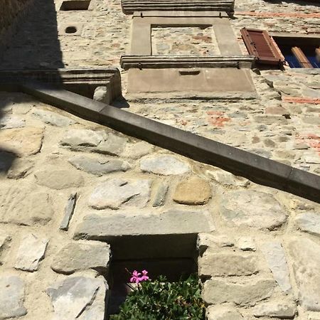 דירות פרטוווקיו Castello Di Urbech מראה חיצוני תמונה